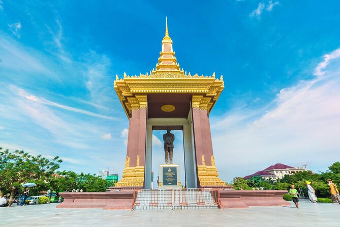 Koh Dach Silk Island and Phnom Penh Full Day Private Tour - Independence Monument and the King Father memorial