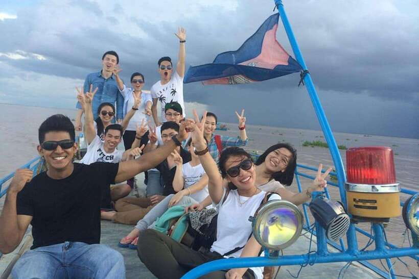 Kompong Kleang Floating Village Guide Tour from Siem Reap - Who should book this tour