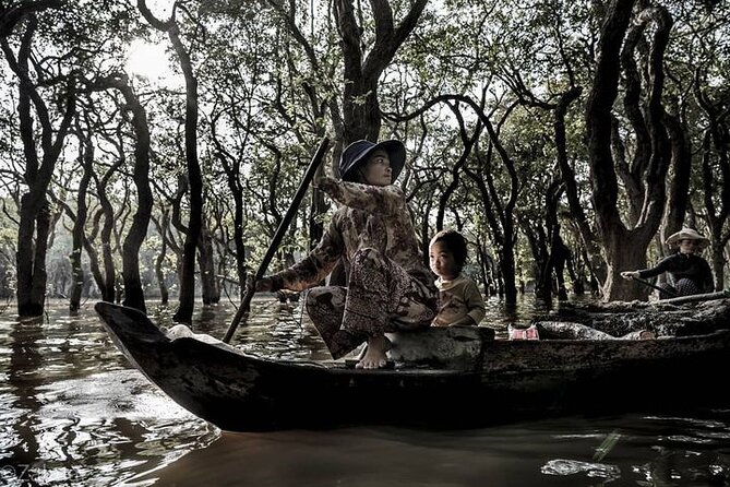 Kompong Phluk Village Tonle Sap Lake Half-Day Tour From Siem Reap - Entering Kompong Phluk by river