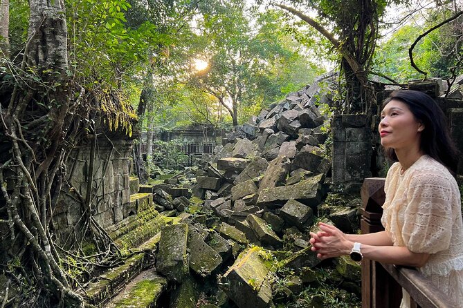Kulen Mountain Beng Mealea and Banteay Srei Tour from Siem Reap - Preah Ang Thom and the reclining Buddha