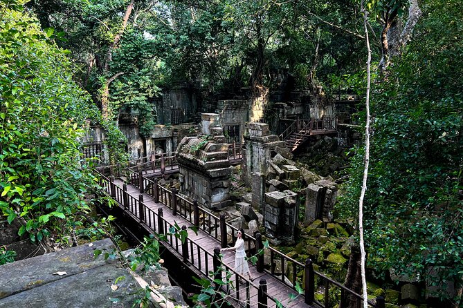 Kulen Mountain Beng Mealea and Banteay Srei Tour from Siem Reap - A grilled lunch beside Phnom Kulen Waterfall
