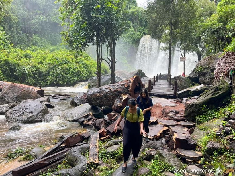 Kulen Mountain Tour with Kampong Phluk Floating Village - The road to Kampong Phluk