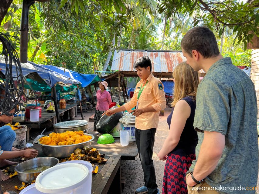 Kulen Mountain Tour with Kampong Phluk Floating Village - Kampong Phluk by local boat