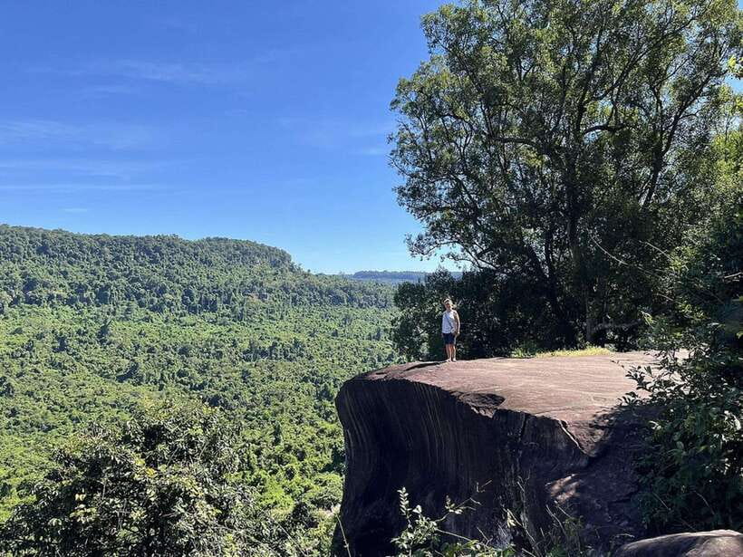 Kulen Mountain Waterfall Tour - Wat Preah Ang Thom and the reclining Buddha