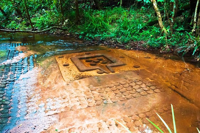 Kulen Waterfall and 1000 Lingas River Private Tour - Finding the carvings in the 1000 Lingas River