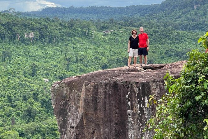Kulen Waterfall Day Tour with Snacks Small-Group - Preah Ang Thom and the great reclining Buddha