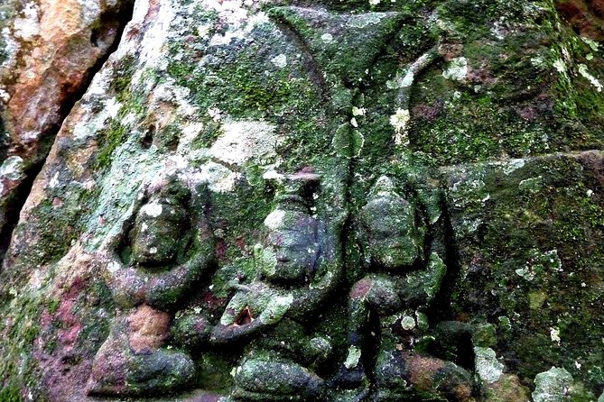 Kulen Waterfall & Kbal Spean Tour - The pagoda and the Reclining Buddha