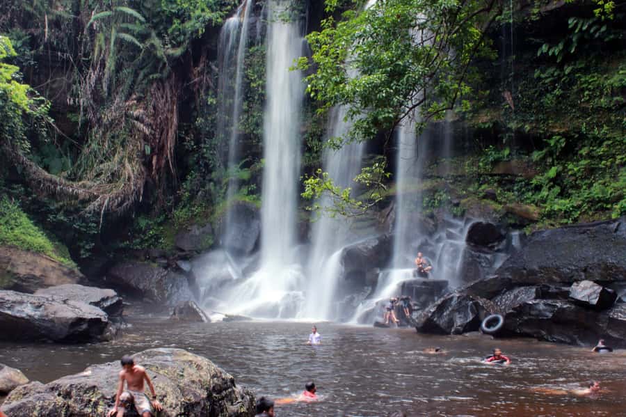 Kulen Waterfall: Rise and Shine with Cliff, Village w/ Guide - Cliff viewpoints for the final photographs