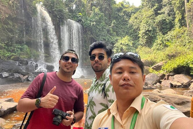 Kullen Waterfall Park with Small Group included entrance fee - Walking beside the 1000 Lingas