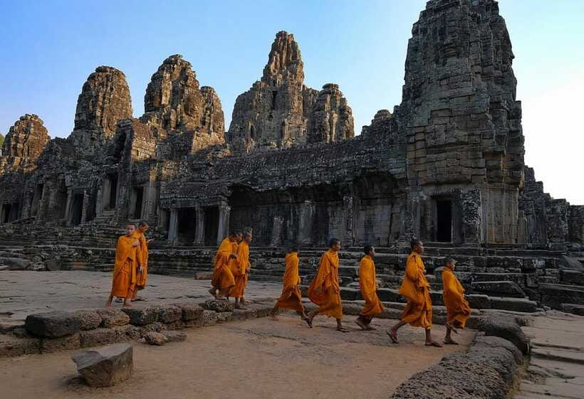 Luxury Private 2-Day Angkor Wat with English or German Guide - The 5:00 a.m. Angkor Wat sunrise