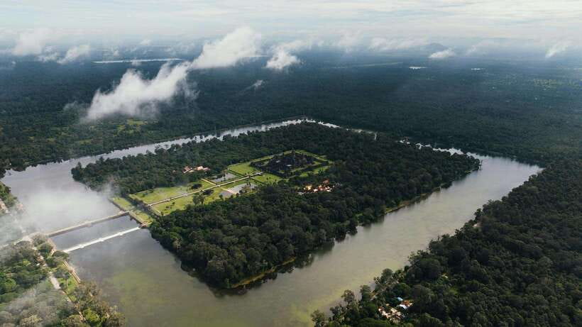Luxury Private 2-Day Angkor Wat with English or German Guide - The shorter one-day sunrise route