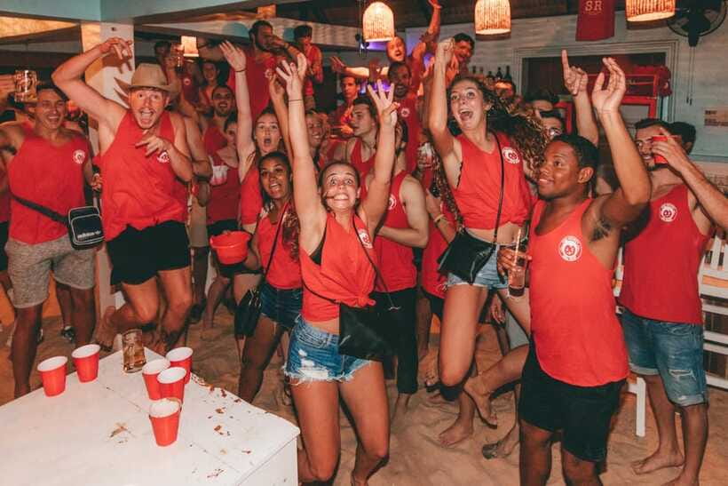 Mad Monkey Siem Reap Pub Crawl - Timing, dress, and what to carry