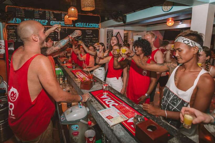 Mad Monkey Siem Reap Pub Crawl - Who should book this pub crawl?