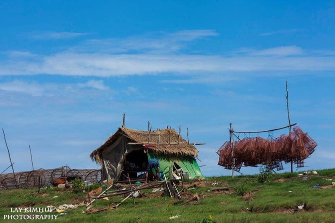 Mechrey Floating Village Tour & Mangrove from Siem Reap - Floating farms, rice, and everyday work