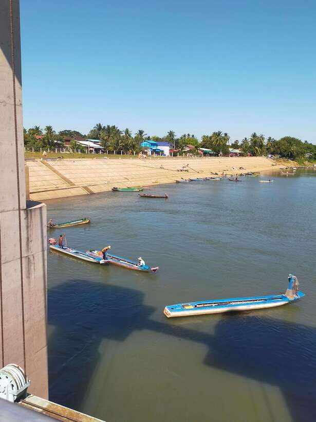Morning Tuk tuk: City, Handicrafts, Killing field, Temples - What the $20 price really includes