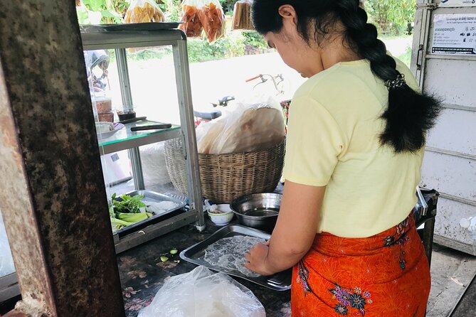 Morning village tour Livelihood tour with Local Product discover - Adding Wat Samrong Knong and the killing fields