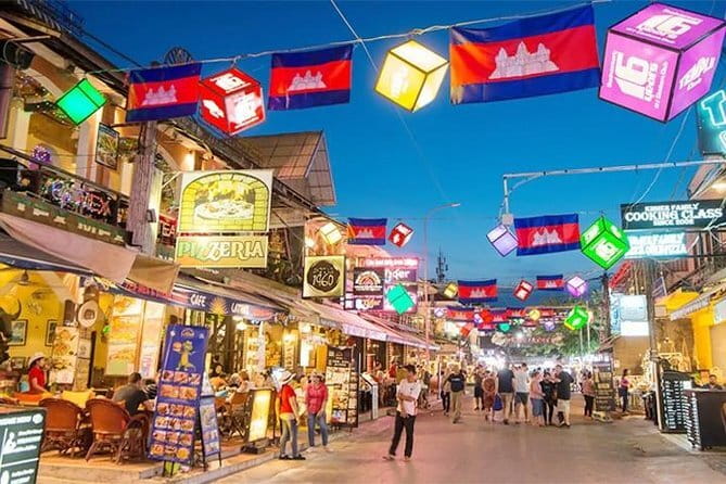 Night Street Tour in Siem Reap - Pub Street, Khmer dishes, and the speakeasy stop