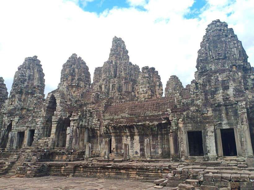 One Day Angkor Wat Trip with Sunrise - What the $155 group price covers