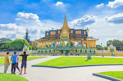 Oudong Mountain and Phnom Penh Full Day Private Tour