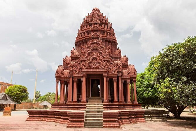 Oudong Temples & Phnom Prasith Private Tour from Phnom Penh - The guide can shape the quality of the day