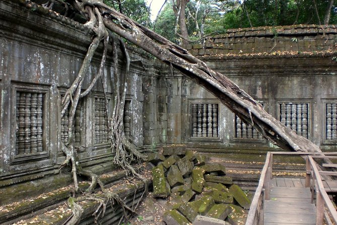 Overland to Beng Melea and Koh Ker Tour - The private format and group size
