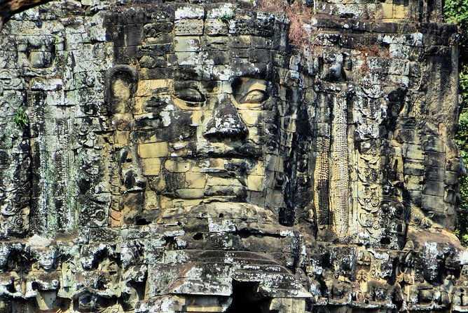 Personalised Angkor Wat Day Tour by an Air-conditioned Car - Bayon rewards a slower look upward