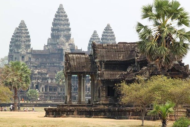 Personalised Angkor Wat Day Tour by an Air-conditioned Car - Angkor Thom begins at the South Gate