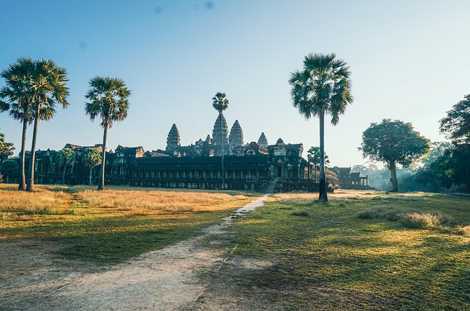 Personalised Angkor Wat Sunrise Tour by TukTuk - Who should choose this early morning tour?