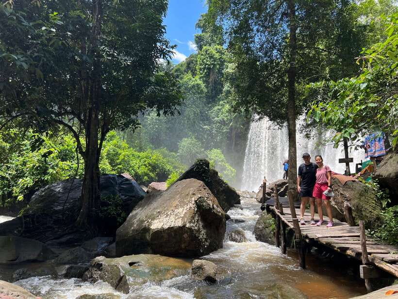 Phnom Kulen Park: Tour with Elephant Forest from Siem Reap - The reclining Buddha and a living religious site