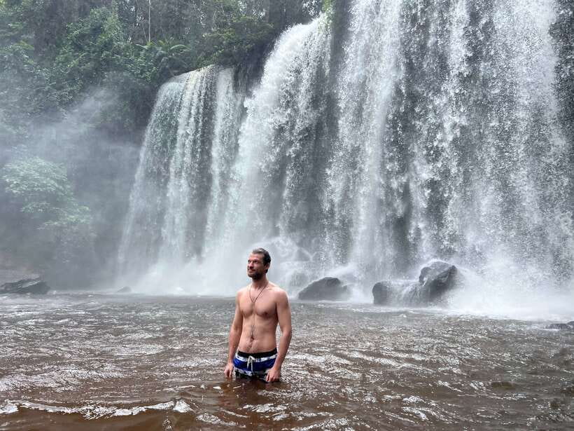 Phnom Kulen Park: Tour with Elephant Forest from Siem Reap - Walking with elephants at Kulen Elephant Forest