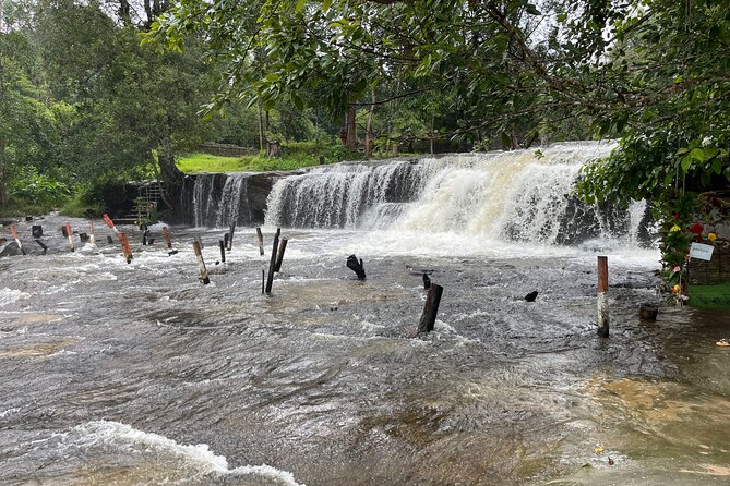 Phnom Kulen Waterfall and Banteay Srei Temple Tour from Siem Reap - Preah Ang Thom and the reclining Buddha