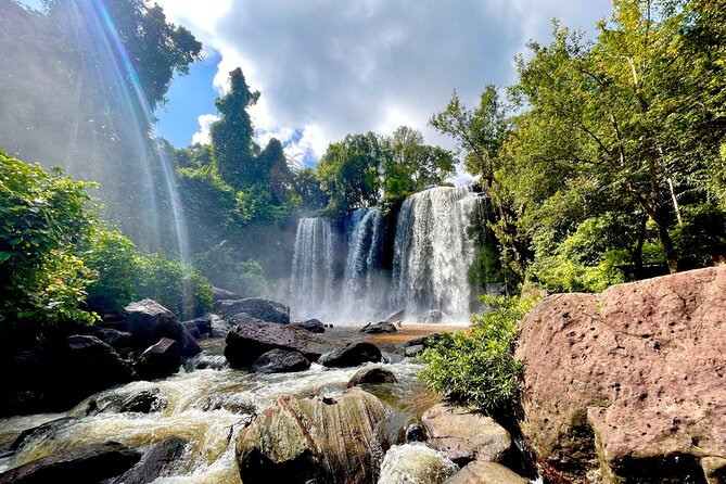 Phnom Kulen Waterfall and Banteay Srei Temple Tour from Siem Reap - The 7:40 AM pickup and drive north