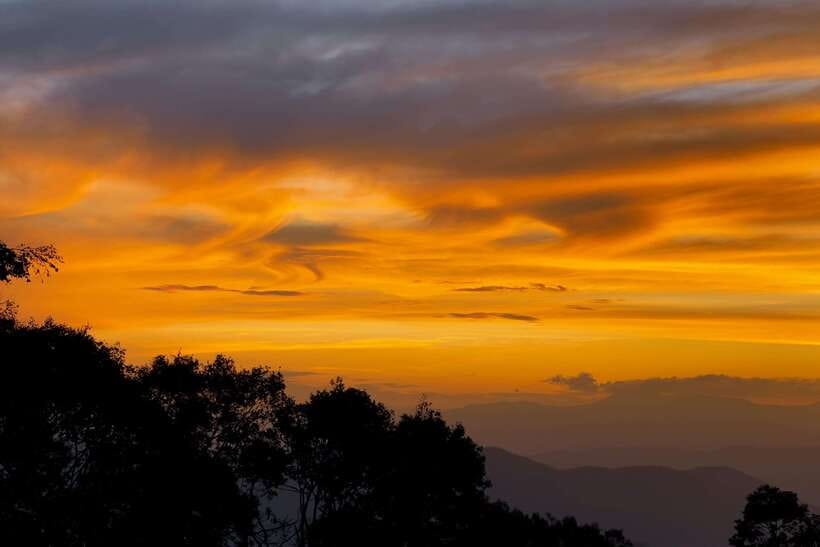 Phnom Penh: 2-Day Aural Mountains Hiking Adventure - Food, Water, and Camp Comfort
