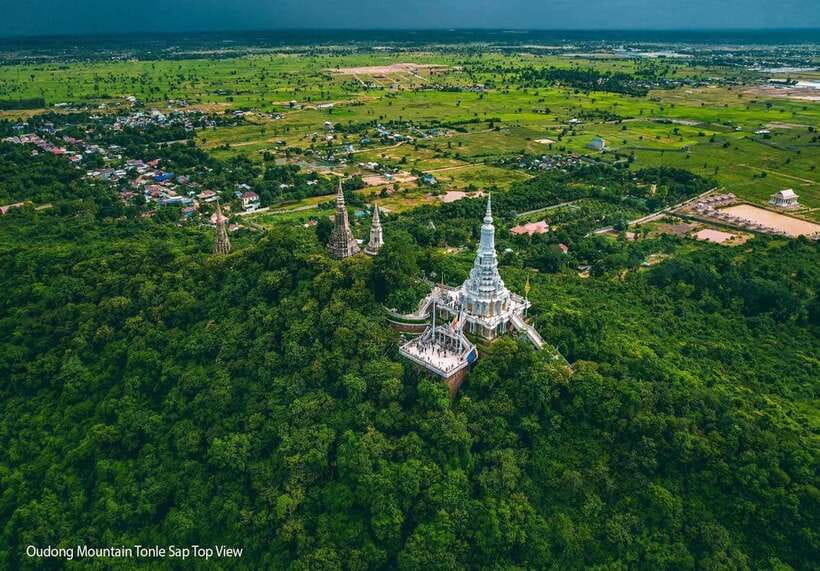 Phnom Penh - Battambang Transfer Plus Stop Sightseeing - Who should book this experience?