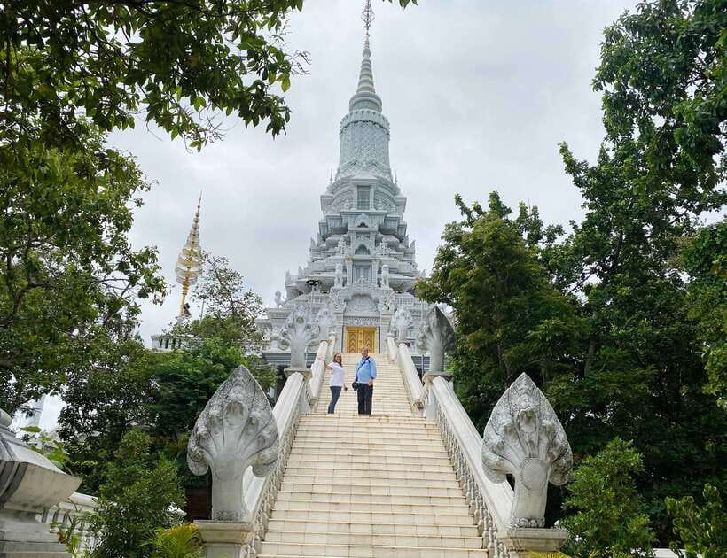 Phnom Penh - Battambang Transfer Plus Stop Sightseeing - Kampong Loung and the Tonle Sap waterway