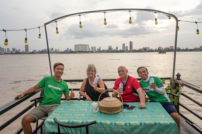 Phnom Penh Bike & Boat Sunset Tour / E-Bike Available - Seeing silk weaving at the Community Center