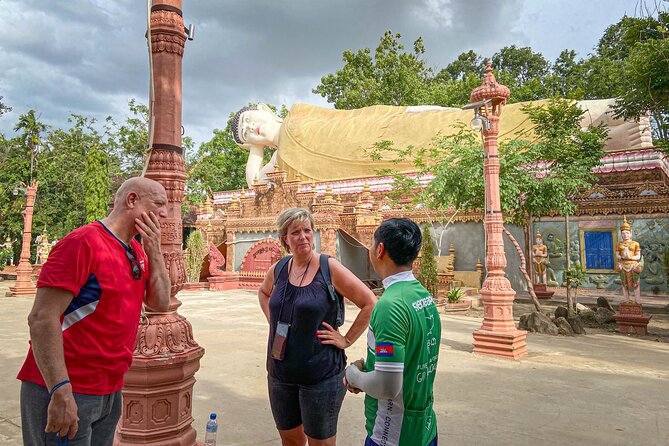 Phnom Penh Bike & Boat Sunset Tour / E-Bike Available - The final hour on the Mekong and Tonle Sap