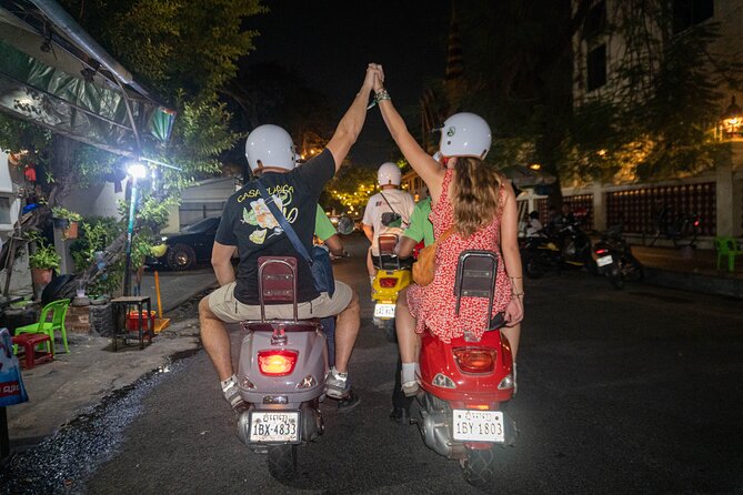 Phnom Penh Evening Foodie Vespa Tour / Tuk Tuk Available - Kandal Market and the city’s open-air kitchen