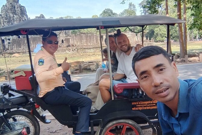 Phnom Penh Full Day Private Tour By Tuk Tuk or Taxi Car - Private transport by tuk tuk or taxi car