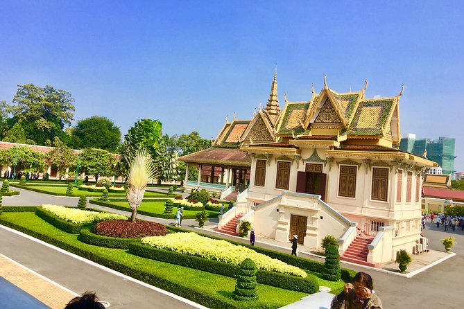 Phnom Penh Full Day Private Tour Included All Admission Tickets - Wat Phnom and Wat Ounalom: two windows into Cambodian Buddhism