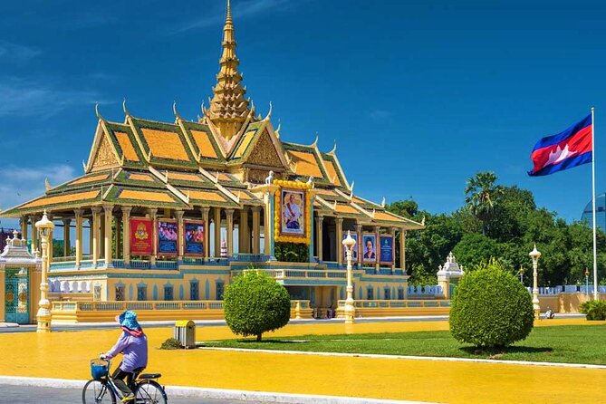 Phnom Penh Full Day Private Tour Included All Admission Tickets - Independence Monument and King Father Norodom Sihanouk