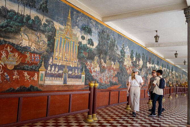 Phnom Penh Historical Tour - The Royal Palace: Cambodia’s royal center