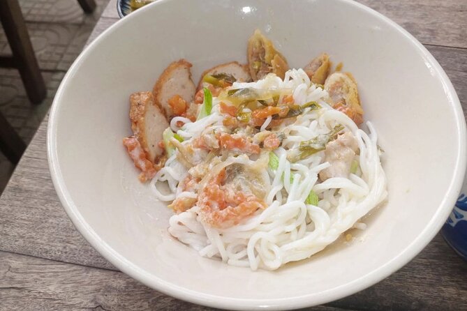 Phnom Penh Local Market & Morning Food Tour Include Drinks - Why this Phnom Penh breakfast tour works