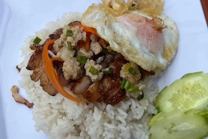 Phnom Penh Local Market & Morning Food Tour Include Drinks - Phnom Penh’s fried chive cake
