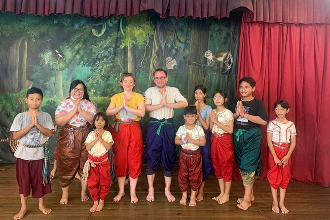 Phnom Penh Morning Breakfast, Market and Art Tour by Tuktuk - Five details that make this morning different