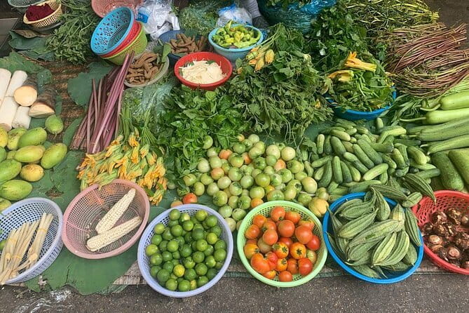 Phnom Penh Morning Breakfast, Market and Art Tour by Tuktuk - Noodle sry: a family breakfast with local coffee