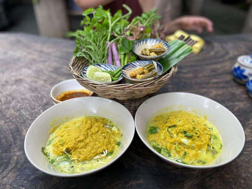 Phnom Penh: Morning Foodie, Market Walking & Street Art Tour - Why breakfast is the right way to meet Phnom Penh