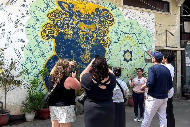 Phnom Penh's Morning Market and Street Art Tour by Tuk tuk - Why this tour feels different from a standard Phnom Penh outing