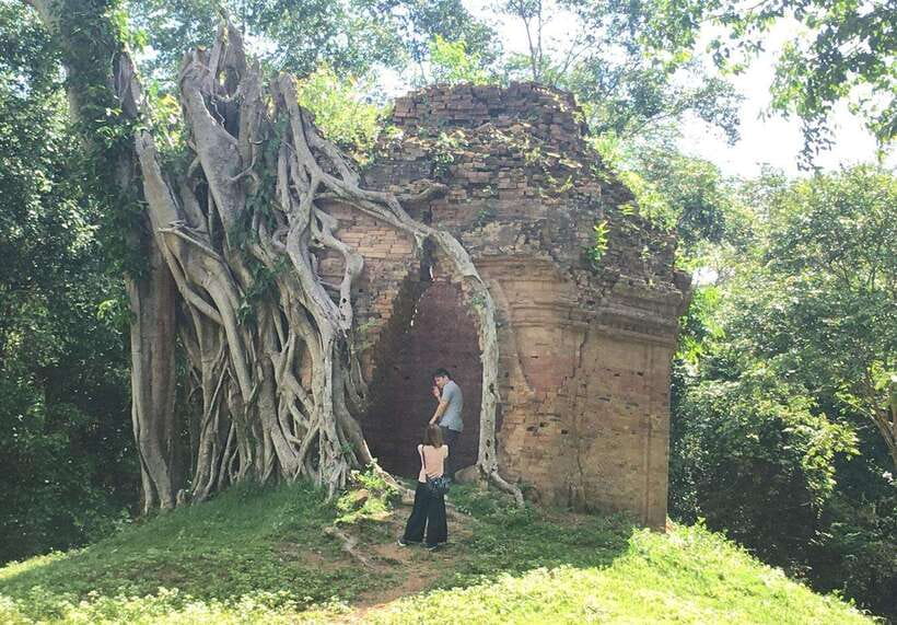 Phnom Penh - Siem Reap Road Transfer Plus Sightseeing - Why this transfer beats a straight bus ride