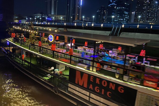 Phnom Penh: Sunset Cruise-Free Beers-Sodas-BBQ Buffet-fruit plate - Minutes 60 to 75, quieter Tonle Sap views